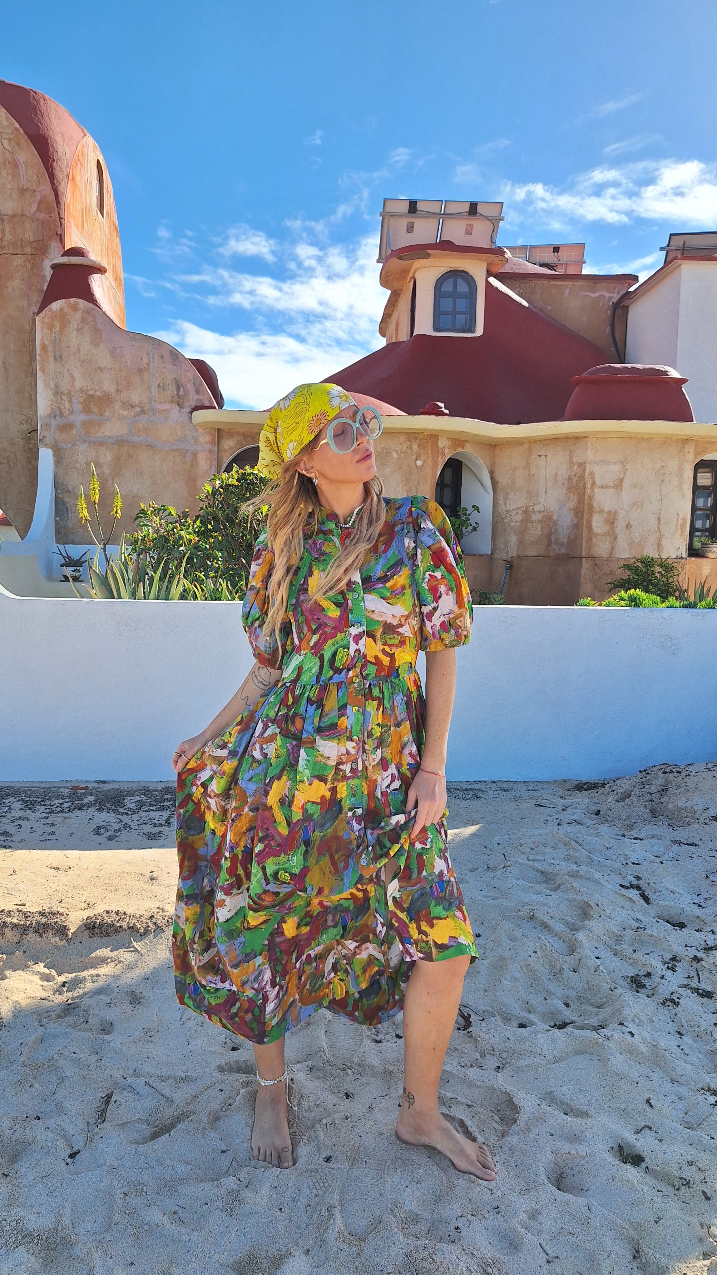 HOLIDAY 25/26 OUT NOW